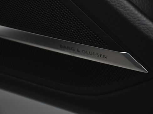 Used 2023 Audi S8 w/ S8 Comfort Plus Package image 23