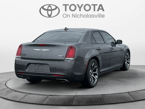 Used 2016 Chrysler 300 S image 6