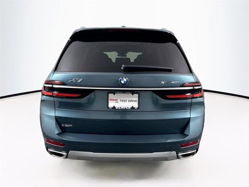 Used 2023 BMW X7 xDrive40i image 7