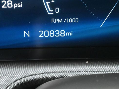 Used 2024 Cadillac XT4 Luxury w/ Cold Weather Package image 34