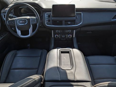 Used 2023 GMC Yukon SLT w/ SLT Premium Package AWD/4WD image 32