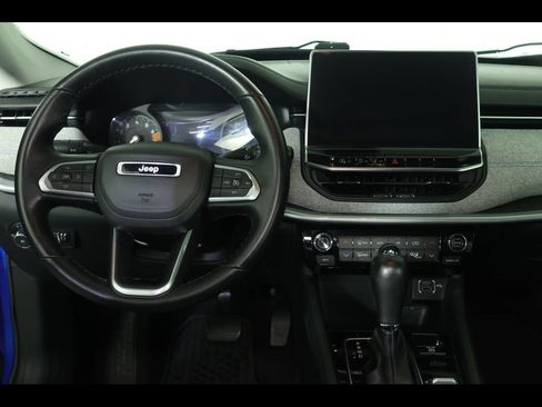 Used 2022 Jeep Compass Latitude w/ Convenience Group AWD/4WD image 15