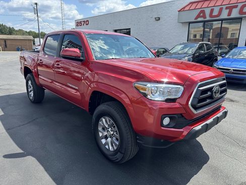 Used 2020 Toyota Tacoma SR5 image 3