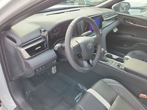 Used 2026 Toyota Camry SE w/ Convenience Package image 20