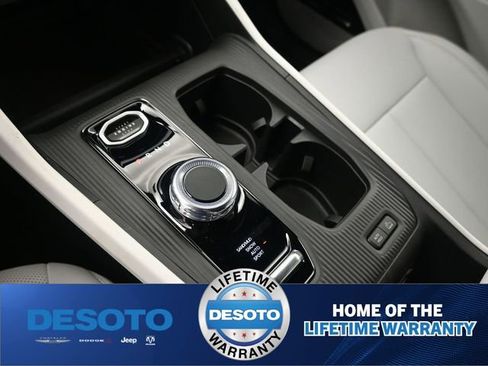New 2026 Jeep Cherokee Limited AWD/4WD image 24