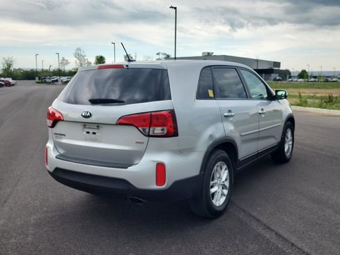 Used 2015 Kia Sorento LX FWD image 7