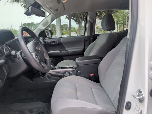 Certified 2023 Toyota Tacoma SR5 w/ Technology Package image 15