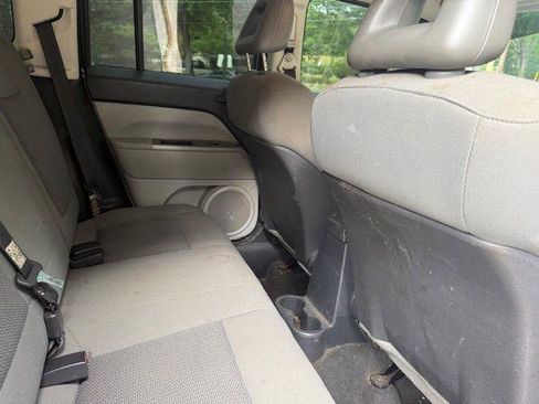 Used 2007 Jeep Patriot Sport w/ PWR Equipment Group AWD/4WD image 5
