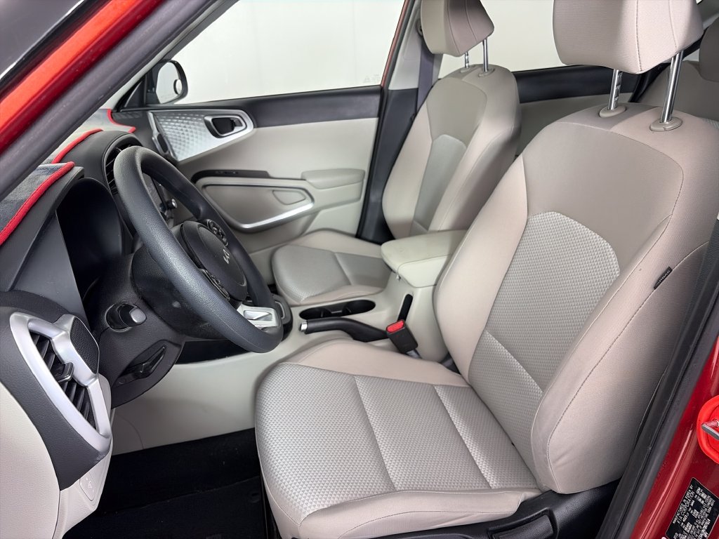 Used 2022 Kia Soul LX FWD image 11