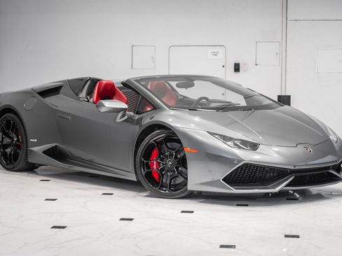 Used 2016 Lamborghini Huracan LP 610-4 AWD/4WD image 1