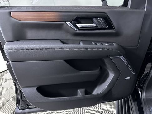 New 2026 GMC Yukon Denali w/ Sun & Power Step Package AWD/4WD image 24