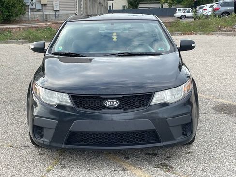 Used 2010 Kia Forte Koup EX image 2