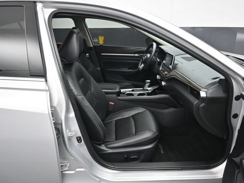 Used 2020 Nissan Altima 2.5 SL AWD/4WD image 42