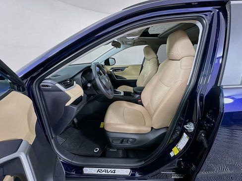Certified 2025 Toyota RAV4 XLE w/ Convenience Package FWD image 20