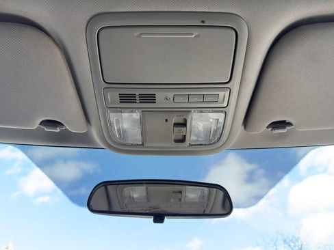 Used 2014 Honda Odyssey EX image 32