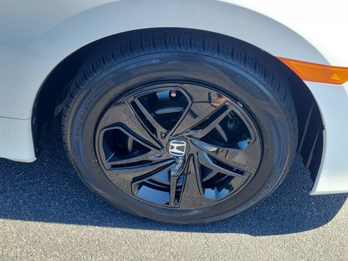 Used 2018 Honda Civic LX image 8