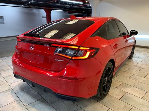 Used 2022 Honda Civic Sport image 8