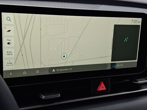 New 2026 Kia Carnival EX FWD image 9