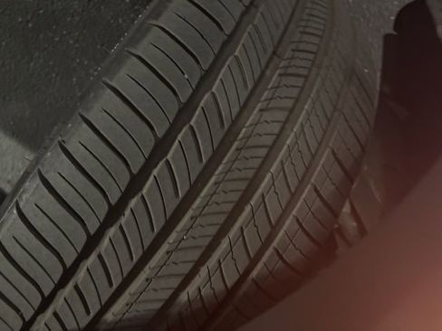 Used 2025 Genesis GV80 3.5T e-SC image 7