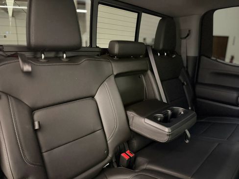Used 2020 Chevrolet Silverado 1500 LTZ w/ Technology Package AWD/4WD image 39