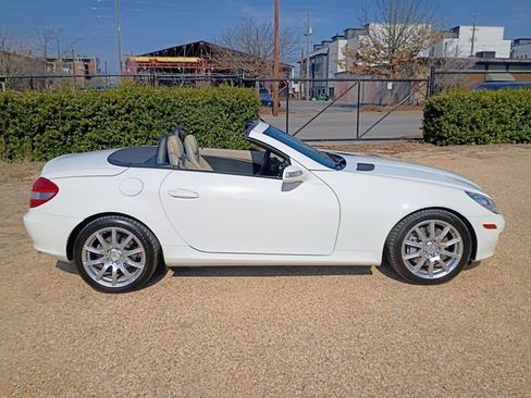 Used 2005 Mercedes-Benz SLK 350 image 20
