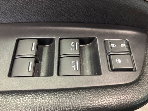 Used 2019 Honda Pilot EX image 12