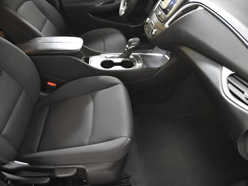 Used 2024 Chevrolet Malibu LT FWD image 33