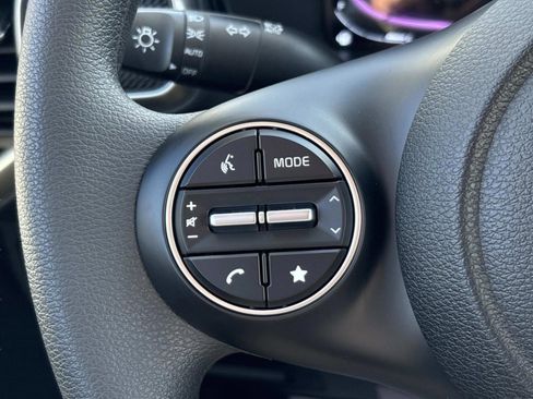New 2025 Kia Soul LX image 22