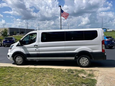 Used 2023 Ford Transit 350 XLT RWD image 12