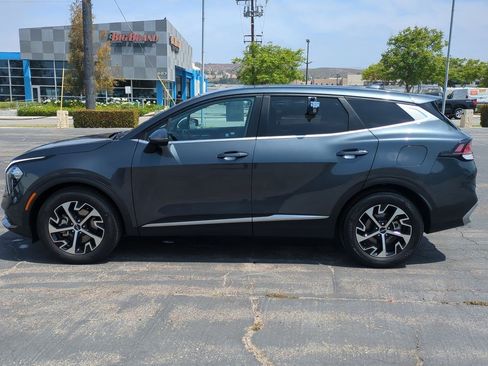Certified 2023 Kia Sportage EX FWD image 9