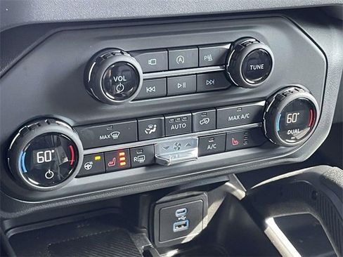 New 2025 Ford Bronco Badlands image 20