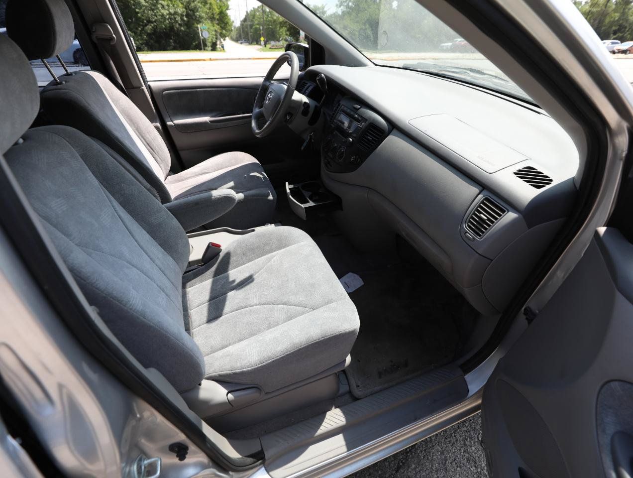 Used 2003 MAZDA MPV LX-SV FWD image 10