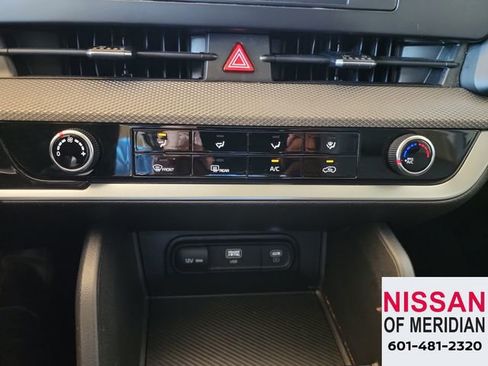 Used 2024 Kia Sportage LX image 23