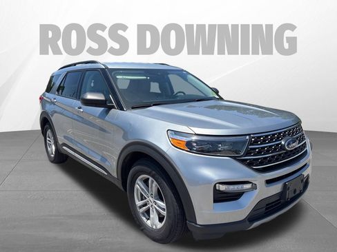 Used 2024 Ford Explorer XLT w/ Equipment Group 202A RWD image 3