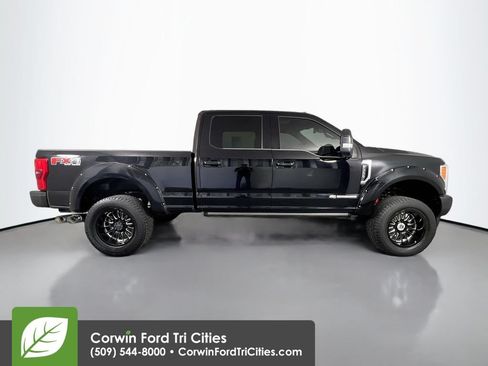 Used 2017 Ford F350 Platinum w/ Platinum Ultimate Package AWD/4WD image 18