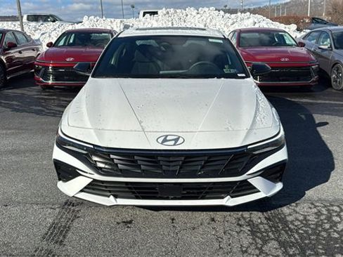 New 2026 Hyundai Elantra SEL Sport image 2