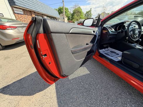 Used 2010 Kia Forte Koup SX image 23