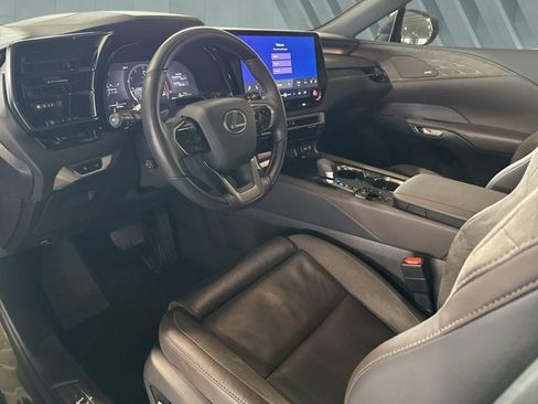 Certified 2025 Lexus RX 350 FWD w/ Convenience Package image 10