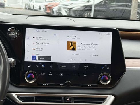 Used 2023 Lexus RX 350 Premium Plus image 10