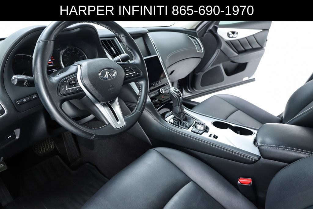 Used 2019 INFINITI Q50 Luxe w/ Essential Package (3.0T Luxe) AWD/4WD image 20
