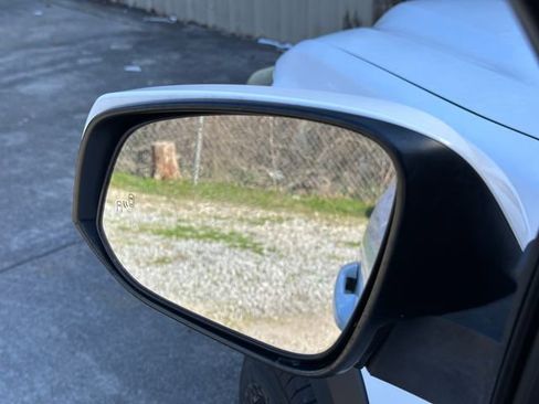 Used 2020 Toyota Tacoma TRD Off-Road w/ TRD Premium Off Road Package image 15