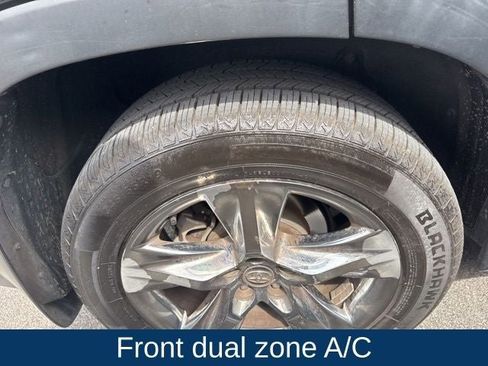 Used 2017 Toyota Highlander Limited Platinum image 25