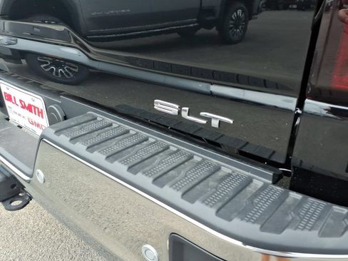 New 2026 GMC Sierra 3500 SLT w/ SLT Convenience Package AWD/4WD image 12