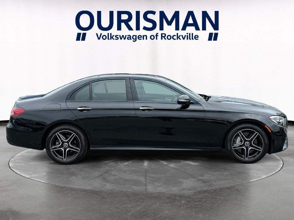 Used 2023 Mercedes-Benz E 350 4MATIC Sedan image 7