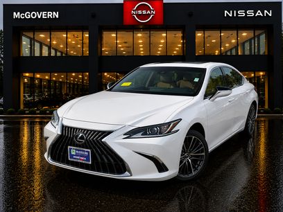 Used 2023 Lexus ES 250 w/ Premium Package