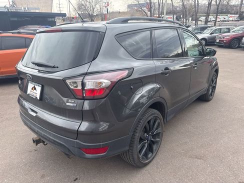Used 2018 Ford Escape SE w/ SE Sport Appearance Package image 7