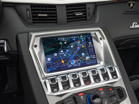 Used 2019 Lamborghini Aventador S image 33