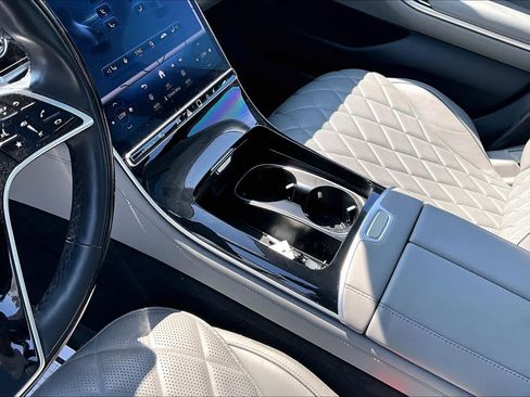 Certified 2022 Mercedes-Benz S 580 4MATIC Sedan image 17