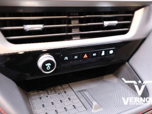 New 2025 Ford Explorer ST-Line w/ Premium Package image 25