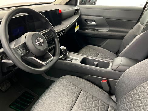 New 2026 Nissan Kicks SV w/ SV Premium Package AWD/4WD image 15